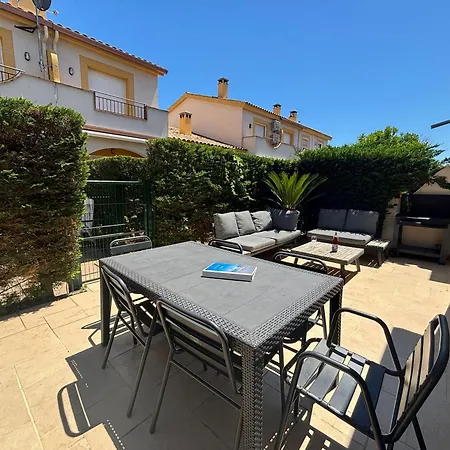 ¡casa Encantadora Con Piscina Y Cerca De La Playa En L'estartit! - Es-323-55 بيت للعطل أولاستارتيت